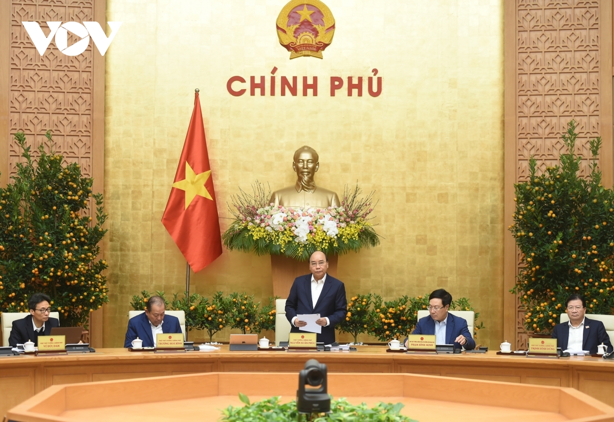 PM Phuc orders COVID-19 vaccine supply to be ready in first quarter